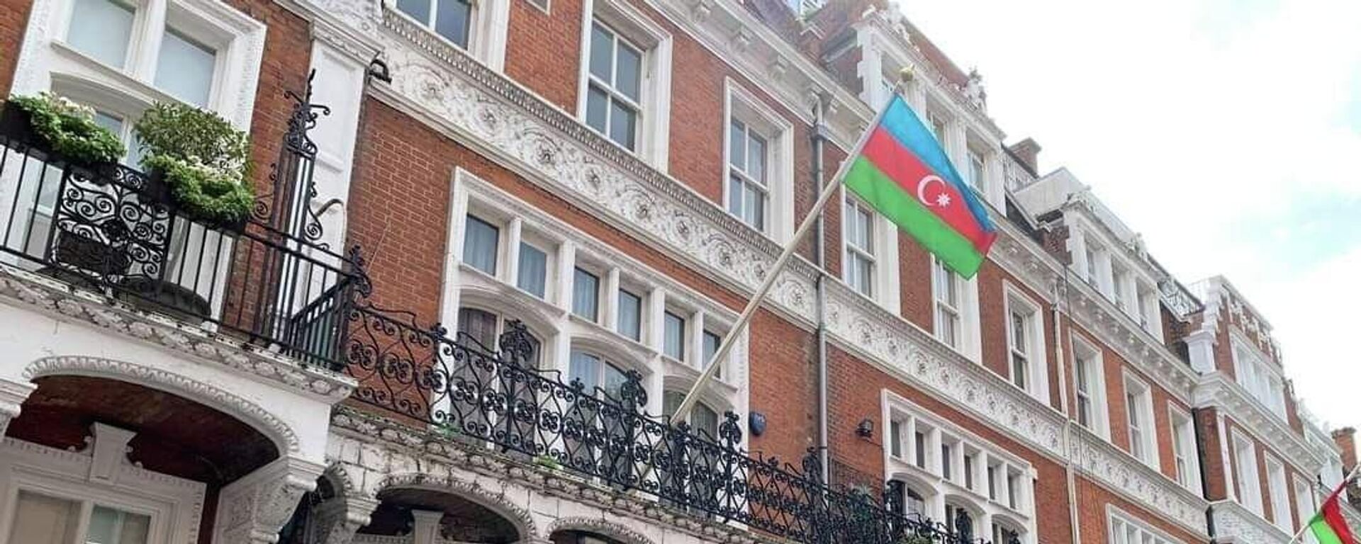 Ermənilər Londondakı səfirliyimiz qarşısında mitinq keçirəcək   - FOTO