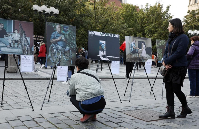 В Чехии прошла фотовыставка, посвященная азербайджанцам,   ставших жертвами мин