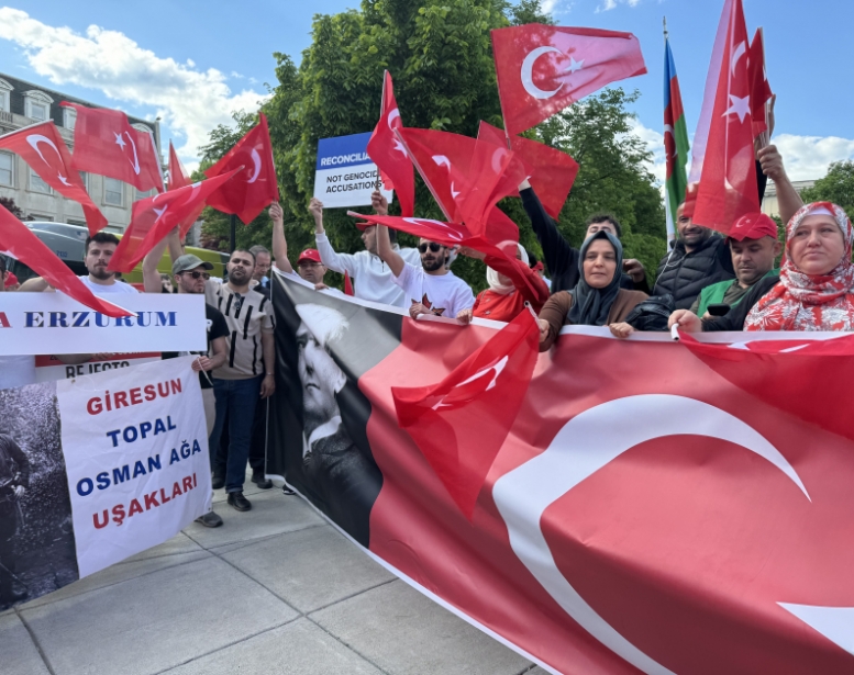 Vaşinqtonda “erməni soyqırımı”  yalanlarına qarşı dinc aksiya keçirilib