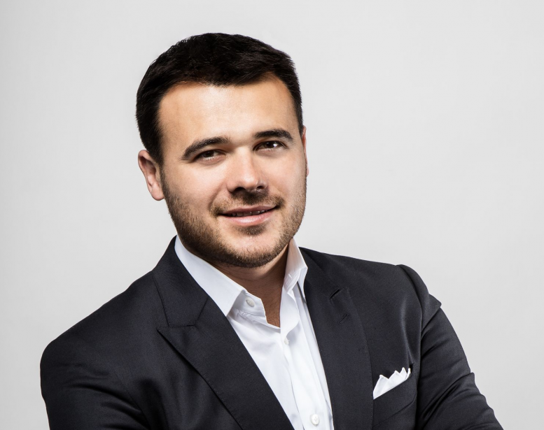 Emin Ağalarov Azərbaycan dilində niyə danışmır?  - Açıqlama