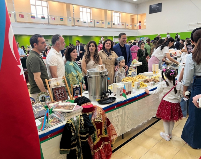 Türkmənistanda...    - Plov, dovğa, dolma, qutablar, paxlava və şəkərbura təqdim olundu 