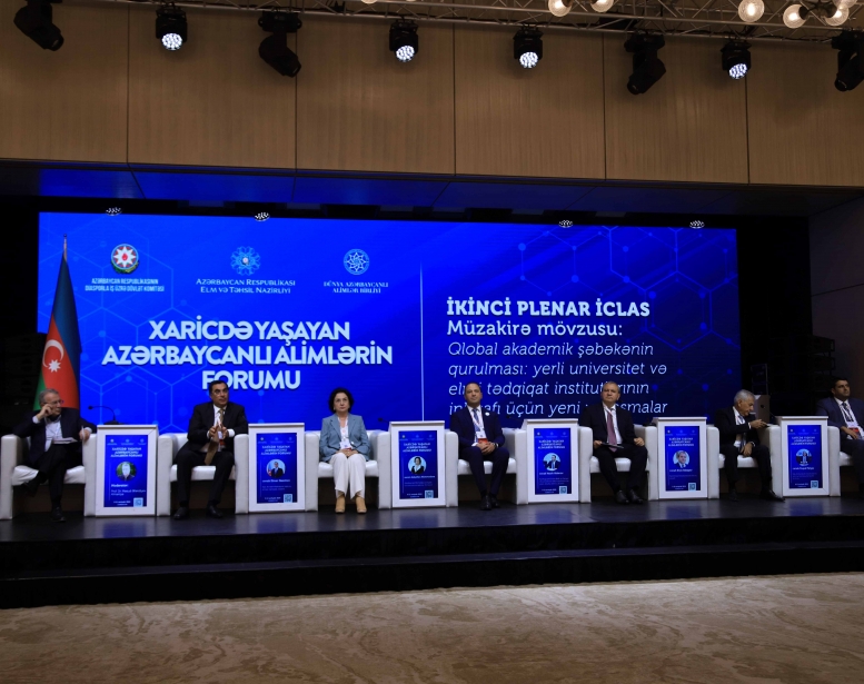 Xaricdə yaşayan azərbaycanlı alimlərin forumu panel iclaslarla    davam edib