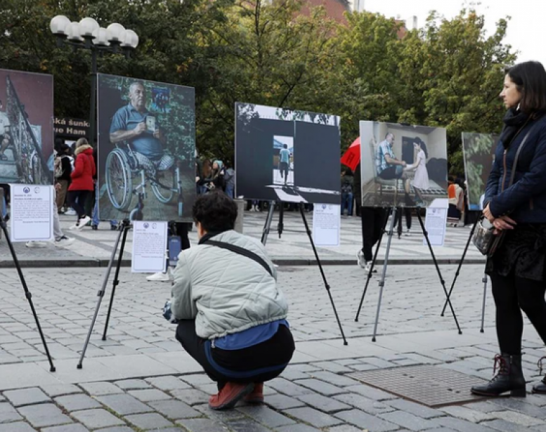 В Чехии прошла фотовыставка, посвященная азербайджанцам,   ставших жертвами мин